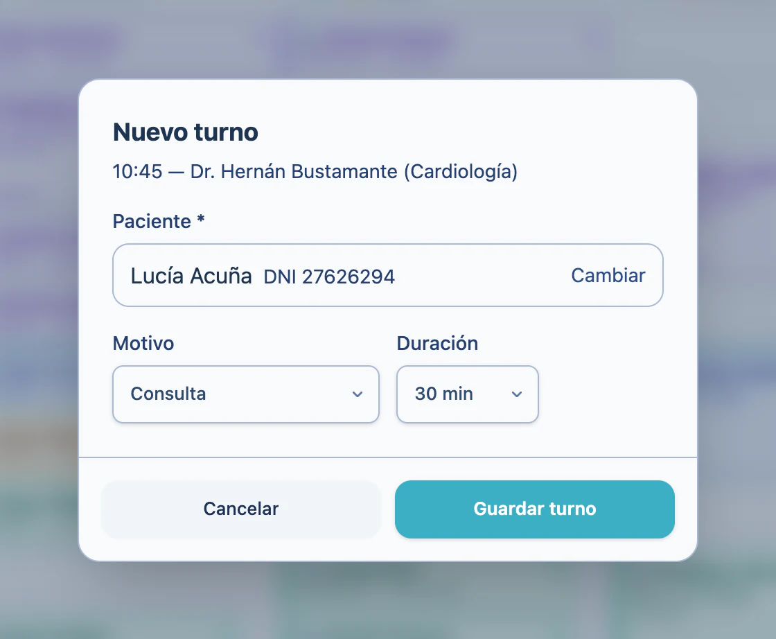 Asignación de un turno desde la agenda del consultorio en meltolify med: el horario y el profesional elegidos, la paciente seleccionada con su DNI, el motivo y la duración del turno, y los botones para cancelar o guardar